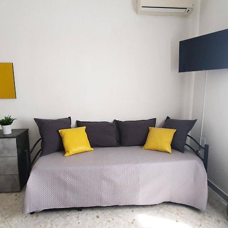 Limited Edition Guesthouse Bari Esterno foto