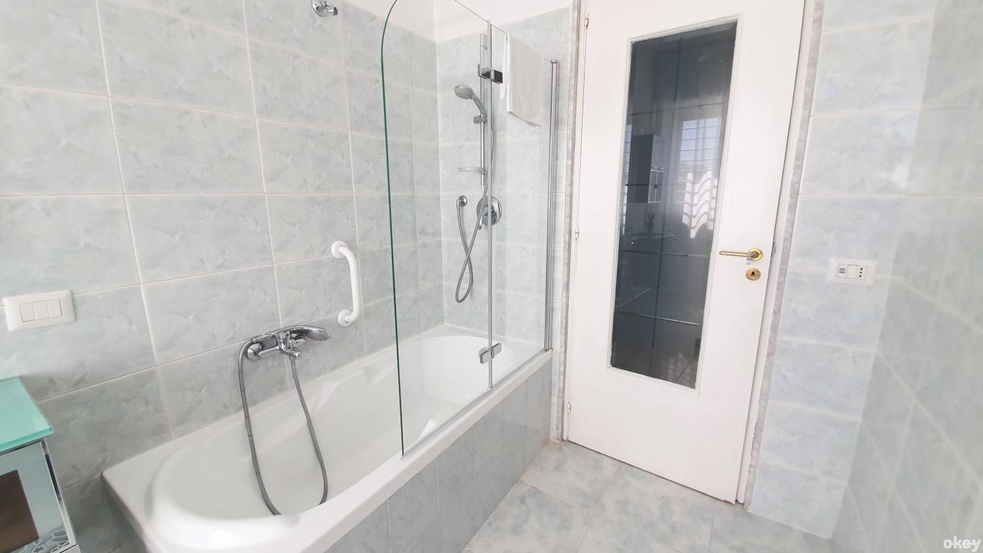 Limited Edition Guesthouse Bari Esterno foto